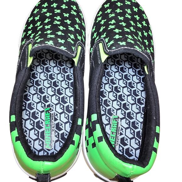 Minecraft Big Boys Size 5 Canvas Slip-on Sneakers Black, Green, White worn 1x - Picture 5 of 9